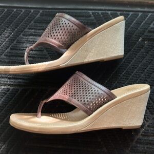 UGG Solena Wedge Thong Slide Sandals brown cream W10